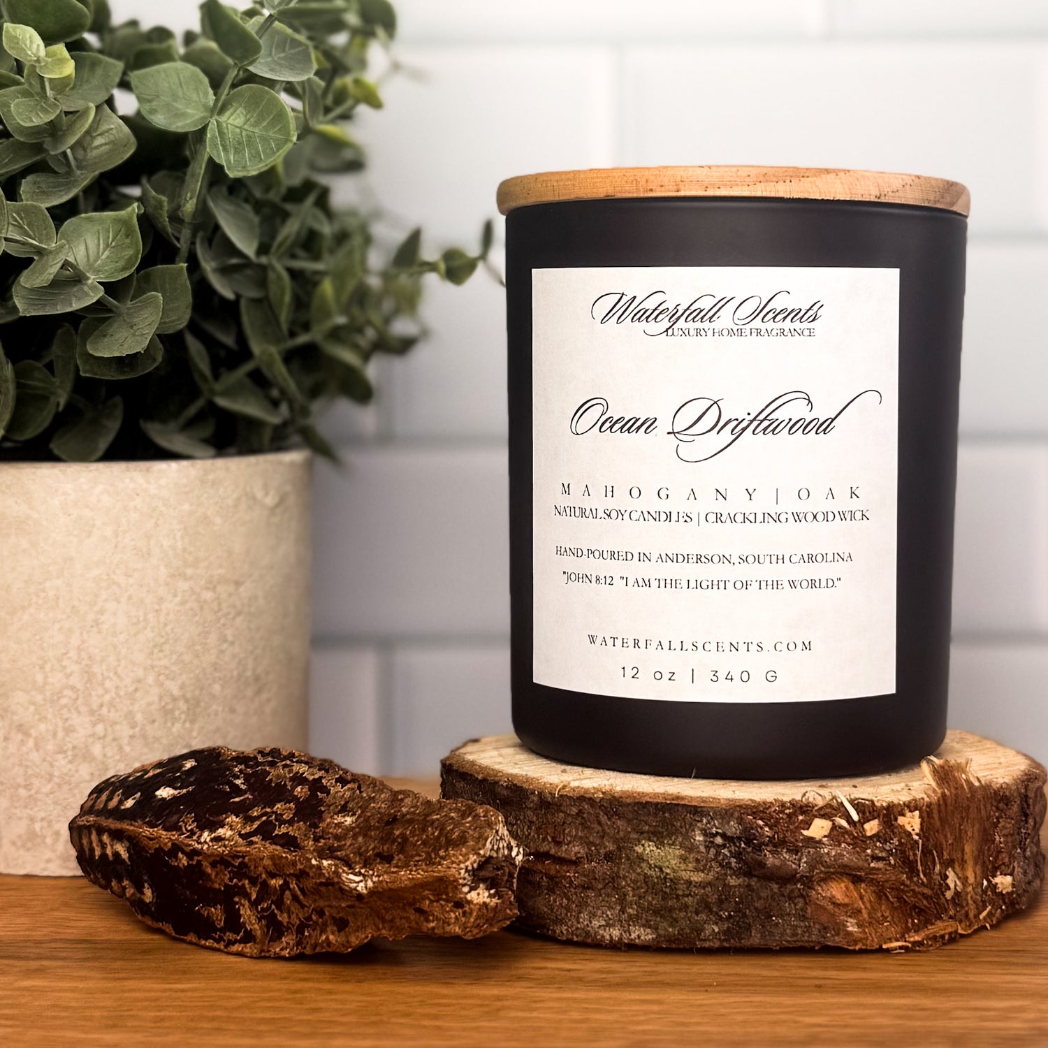 Woods & Musk Wooden Wick Candle - Non-toxic, clean burning, and hand-poured with natural ingredients.